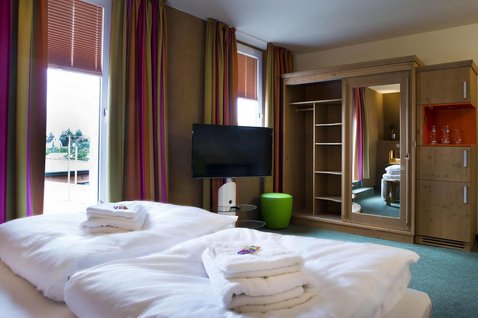 Sonn'Idyll Hotel & Saunalandschaft 라테노브 외부 사진