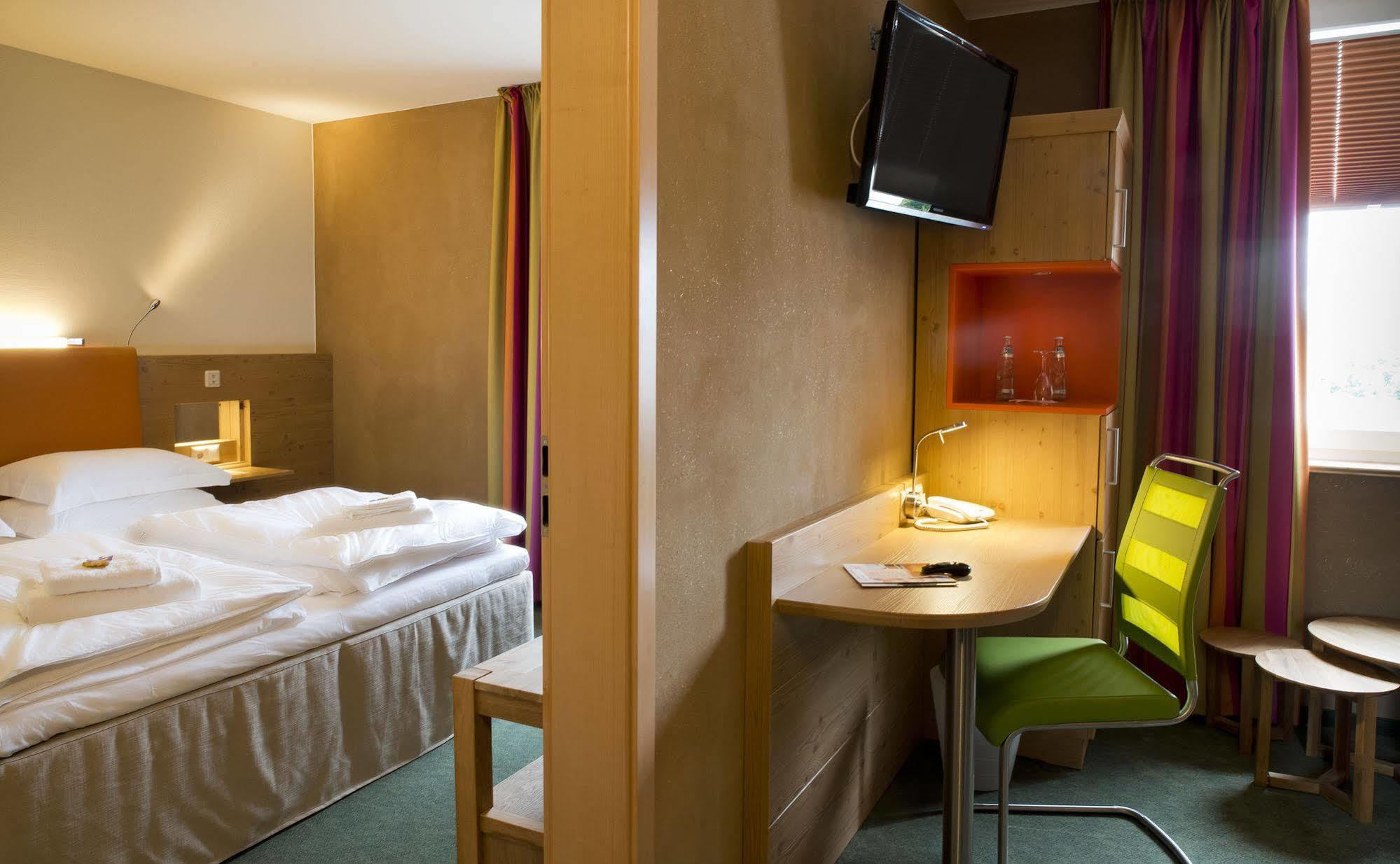 Sonn'Idyll Hotel & Saunalandschaft 라테노브 외부 사진